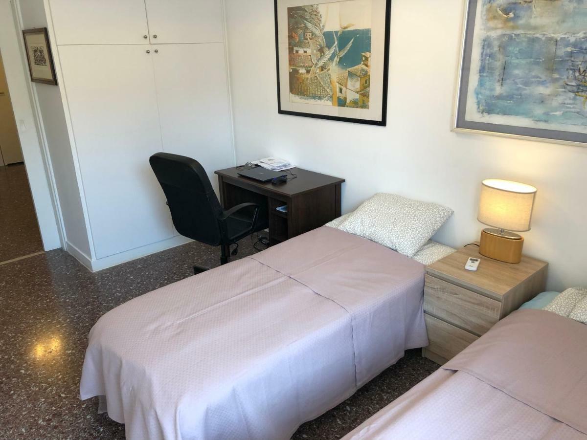 Metaxourgio Spacious Two Bedroom Apartment Атина Екстериор снимка