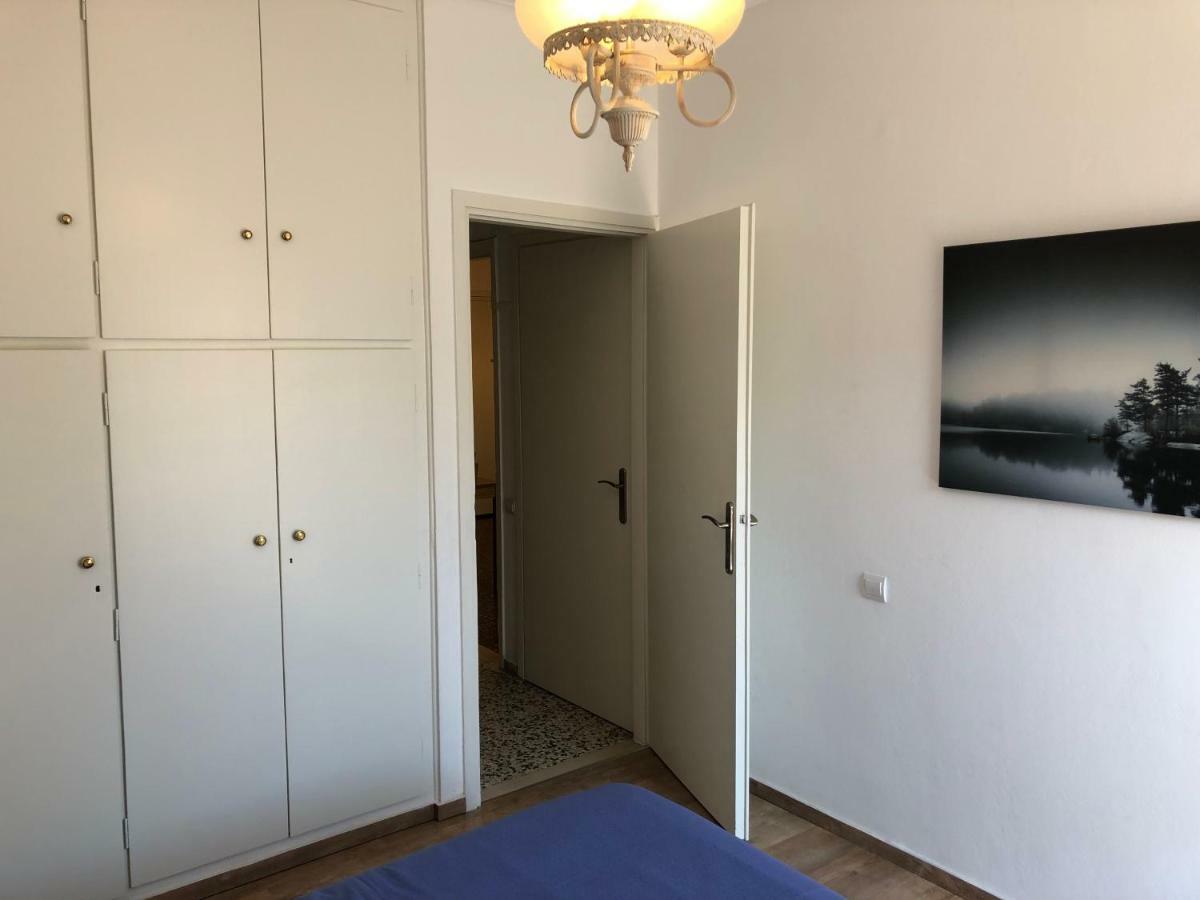 Metaxourgio Spacious Two Bedroom Apartment Атина Екстериор снимка