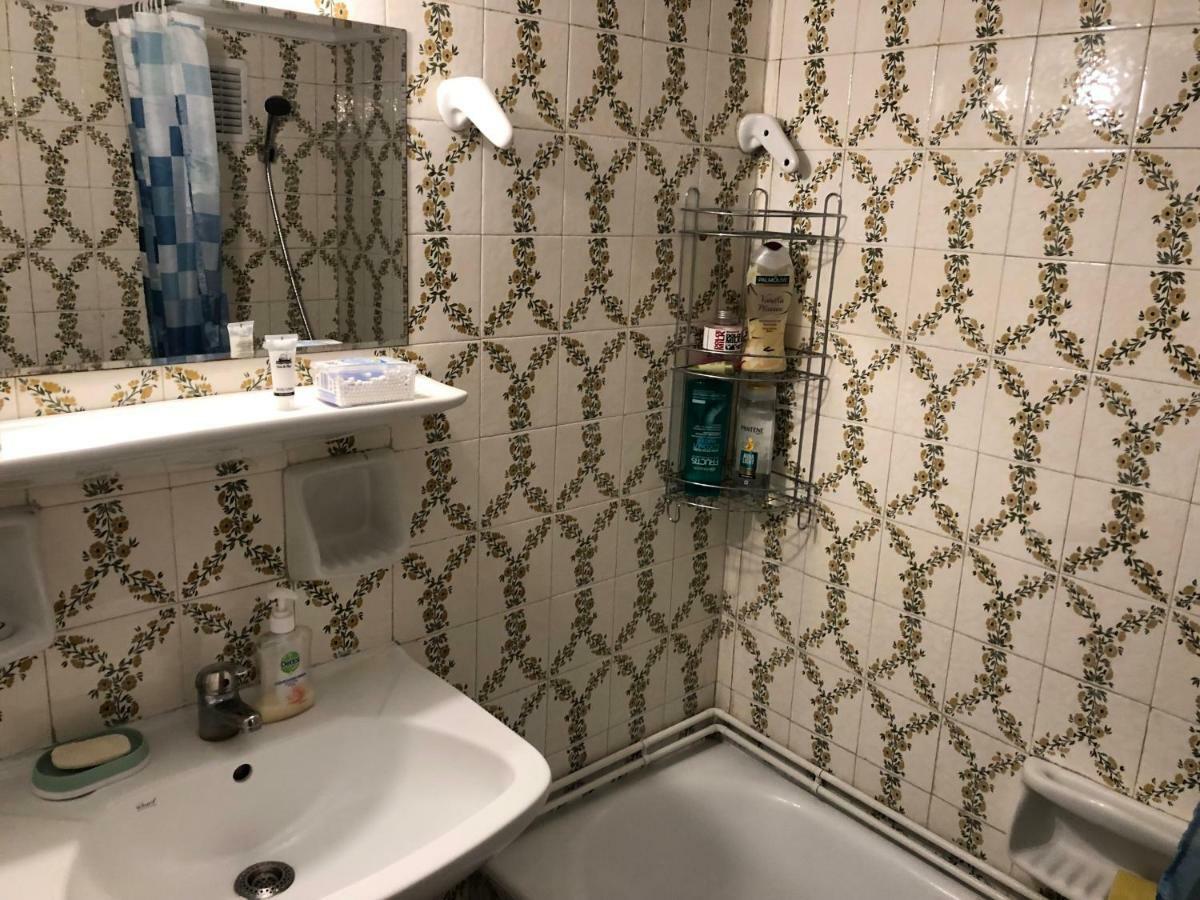 Metaxourgio Spacious Two Bedroom Apartment Атина Екстериор снимка